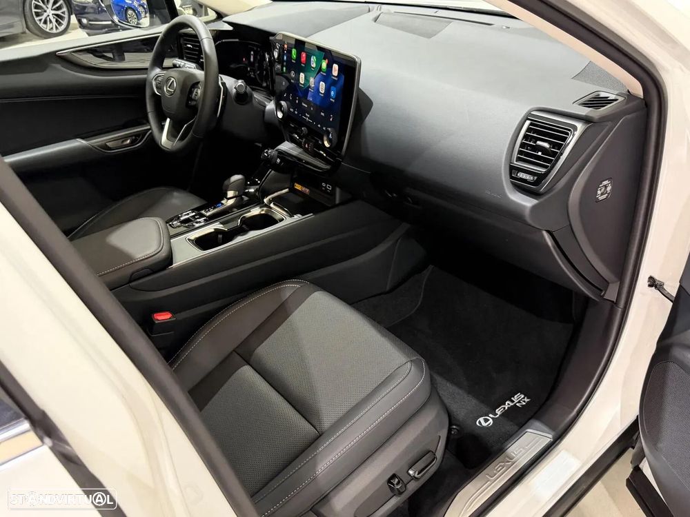 Lexus NX 450h+ Executive - 40