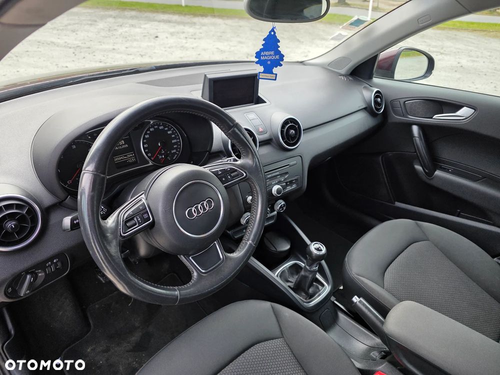 Audi A1 Sportback 1.6 TDI Ambition - 19