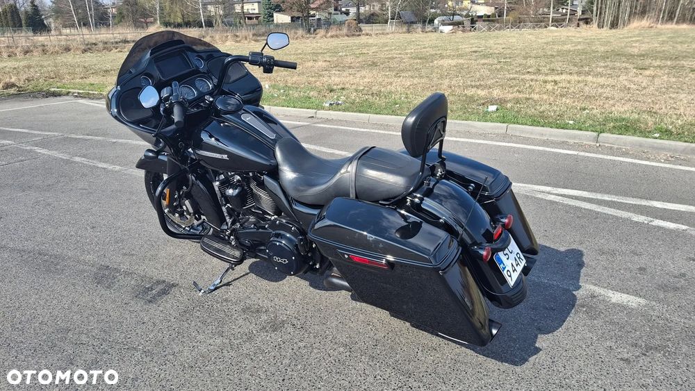 Harley-Davidson Touring Road Glide - 3