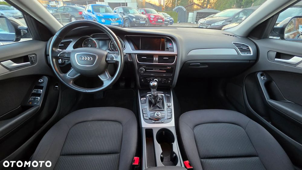 Audi A4 Limousine - 7