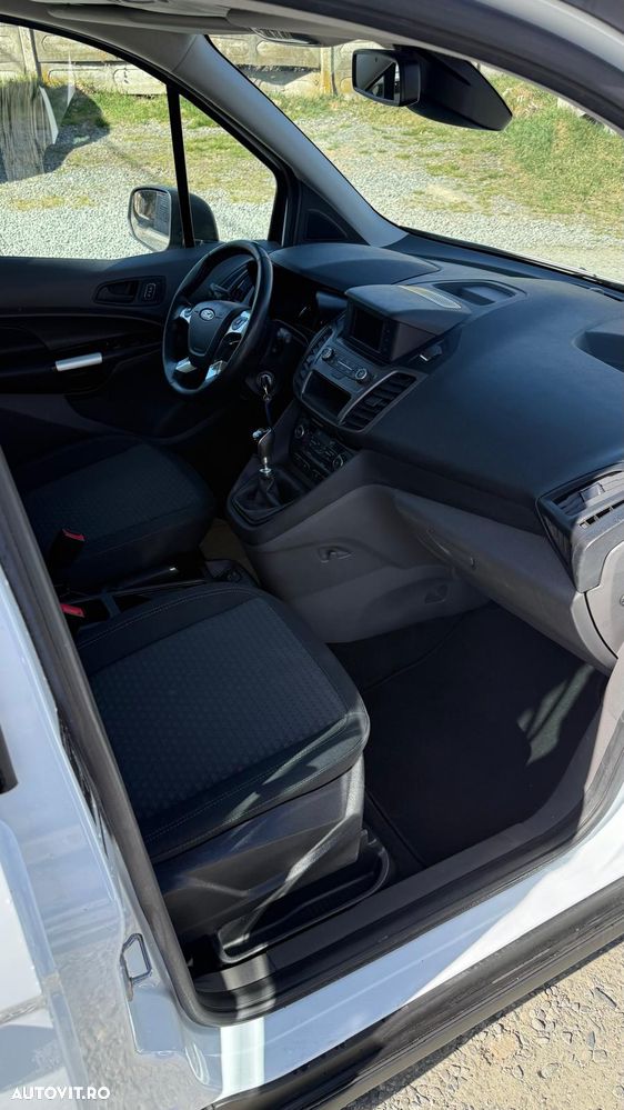 Ford Transit Connect - 7