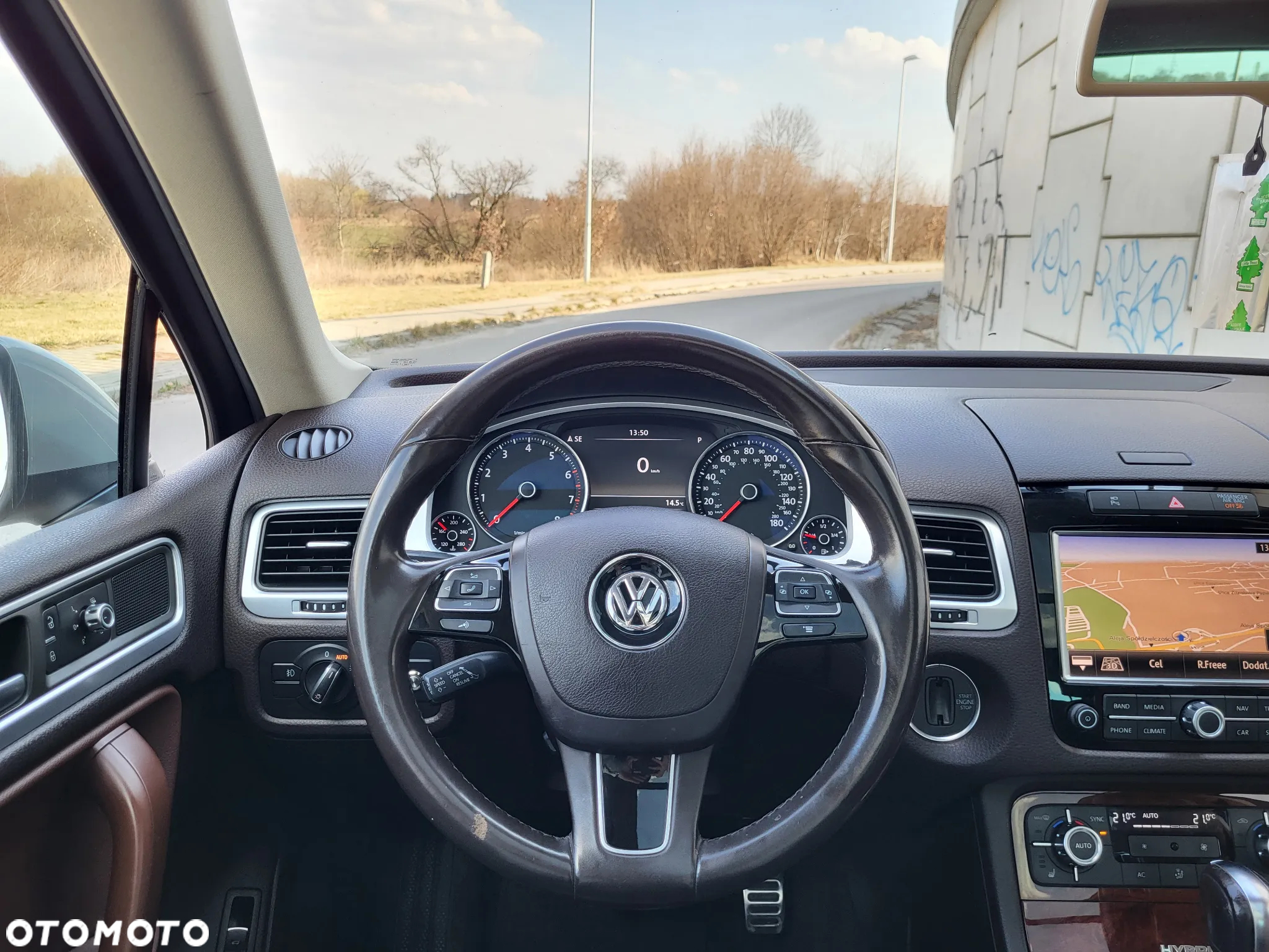 Volkswagen Touareg 3.0 Hybrid 4Motion Automatik - 13