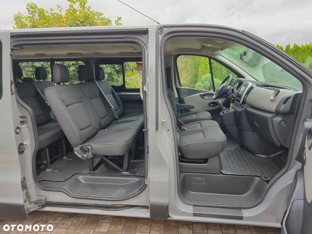 Renault Trafic - 32
