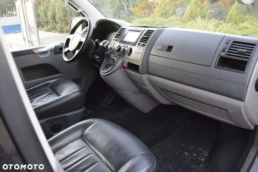 Volkswagen Transporter - 21