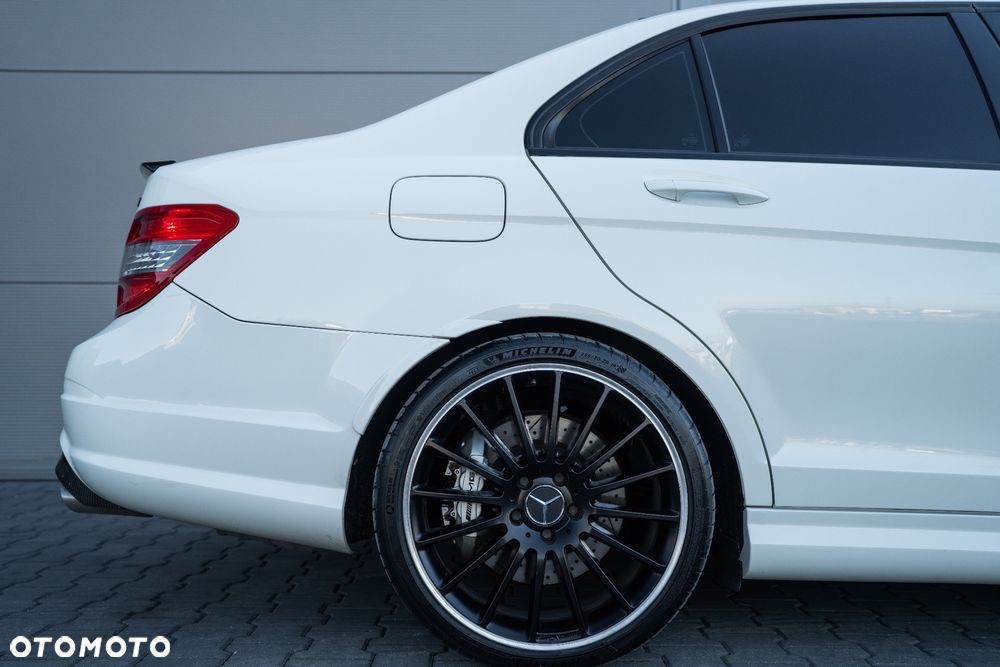 Mercedes-Benz Klasa C 63 AMG 7G-TRONIC - 12