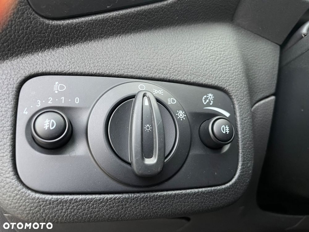 Ford Kuga 1.5 EcoBoost 2x4 ST-Line - 29