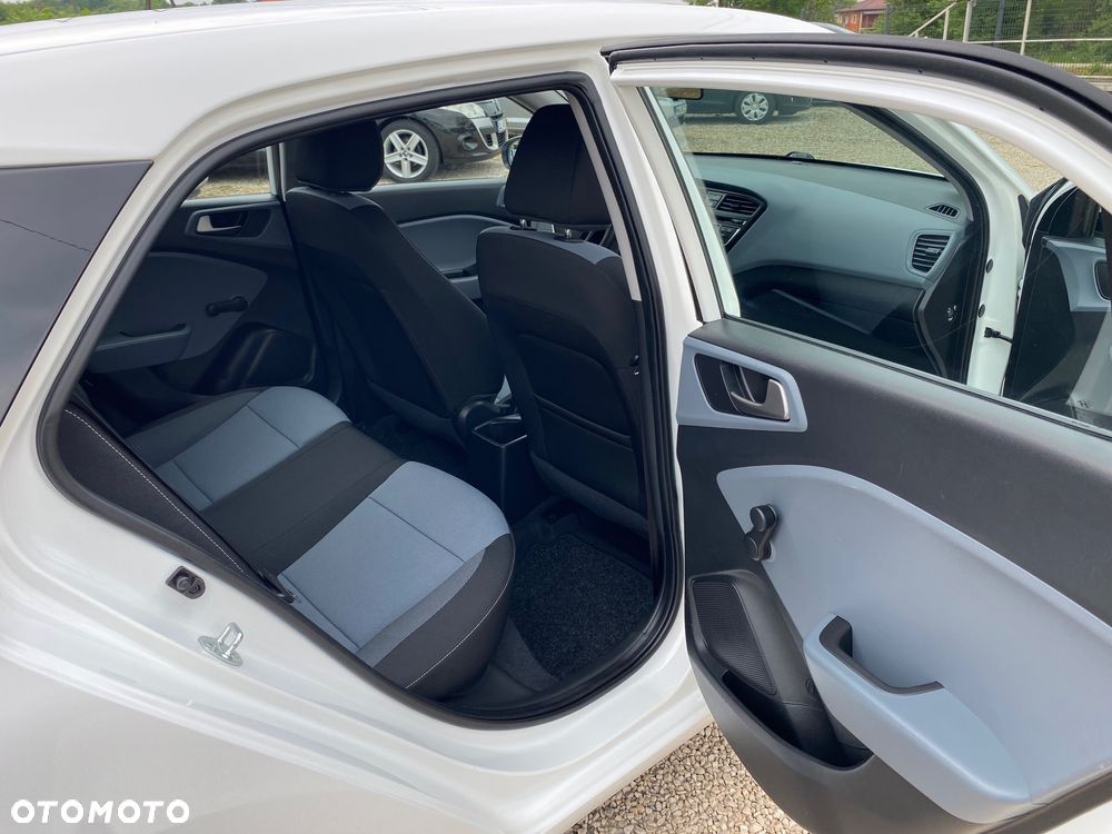 Hyundai i20 1.2 Classic Plus - 28