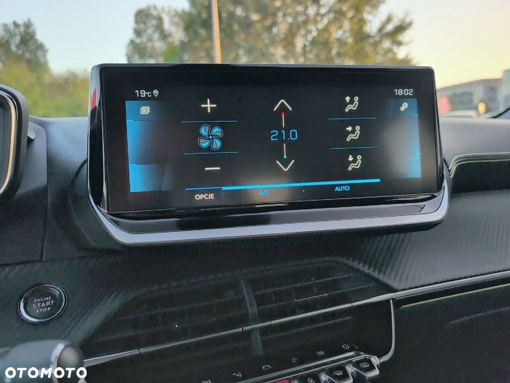 Peugeot 2008 1.2 PureTech GT S&S EAT8 - 20