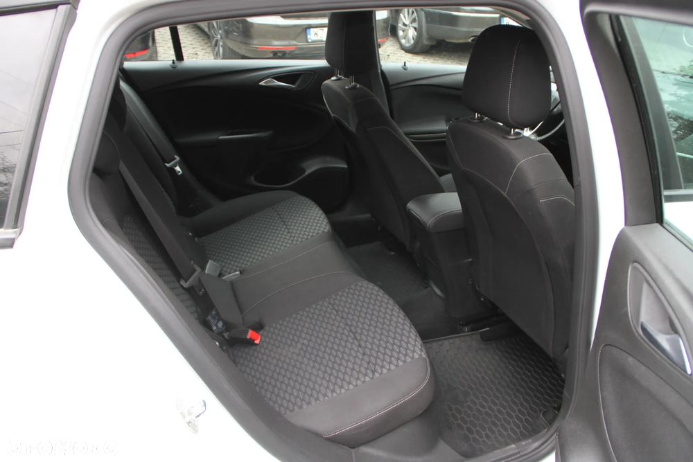 Opel Astra 1.2 T Elegance S&S - 12