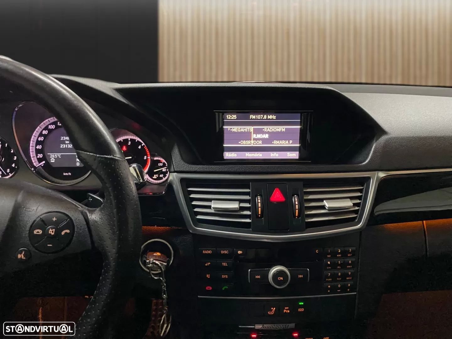 Mercedes-Benz E 250 CDi Avantgarde BE Auto. - 10