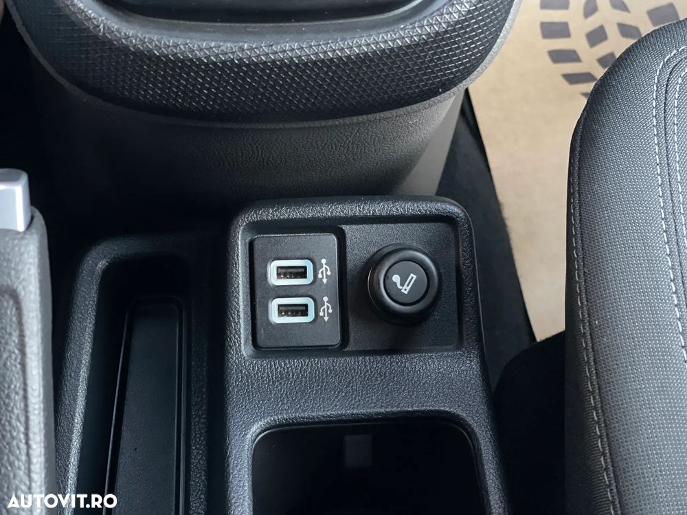 Ford Tourneo Connect Grand 1.5 EcoBlue Start/Stop Active - 32