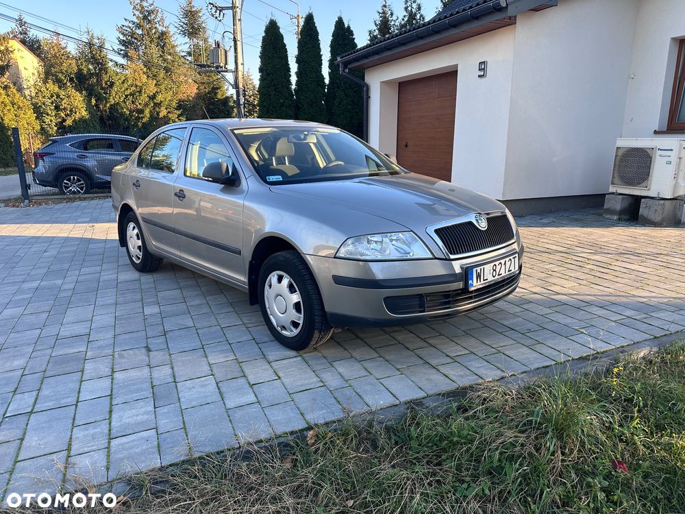 Skoda Octavia 1.6 Tour - 1