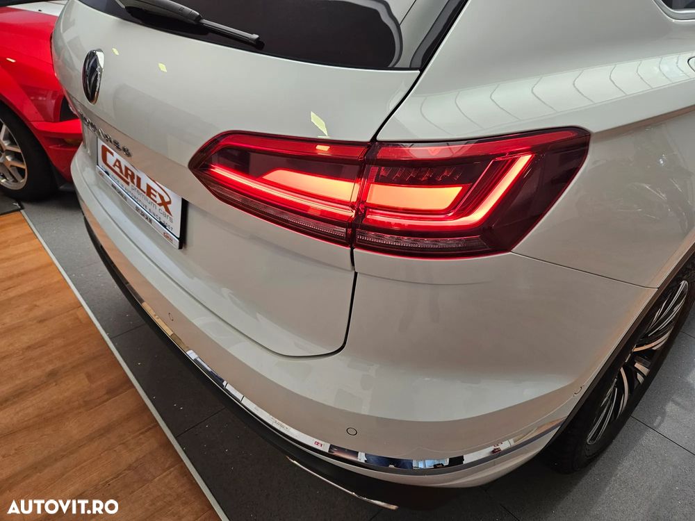 Volkswagen Touareg V6 TDI 4MOTION Elegance - 33