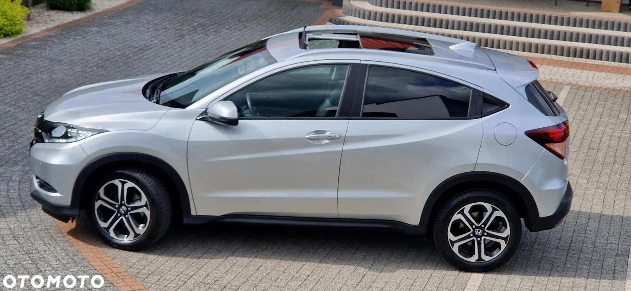 Honda HR-V 1.5 i-VTEC CVT Executive - 10