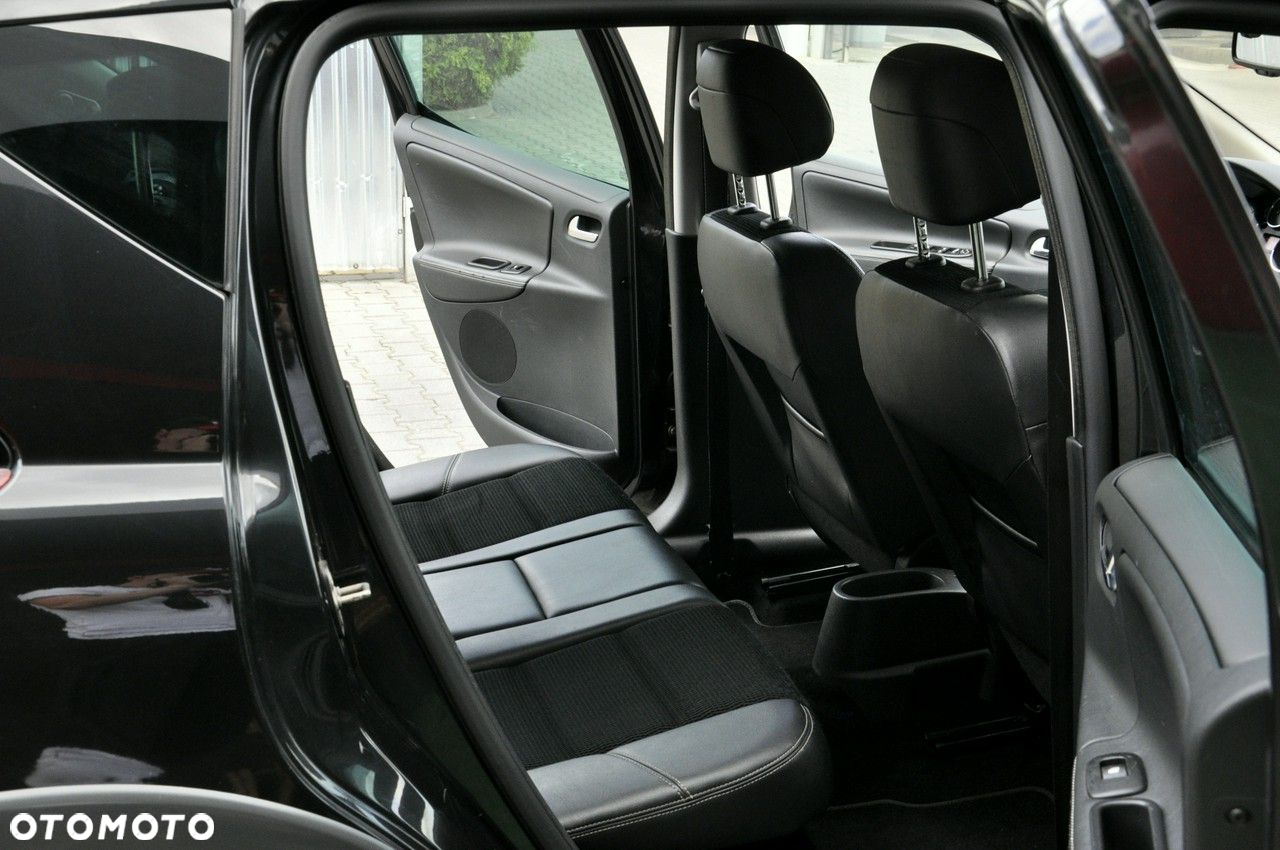 Peugeot 207 - 34