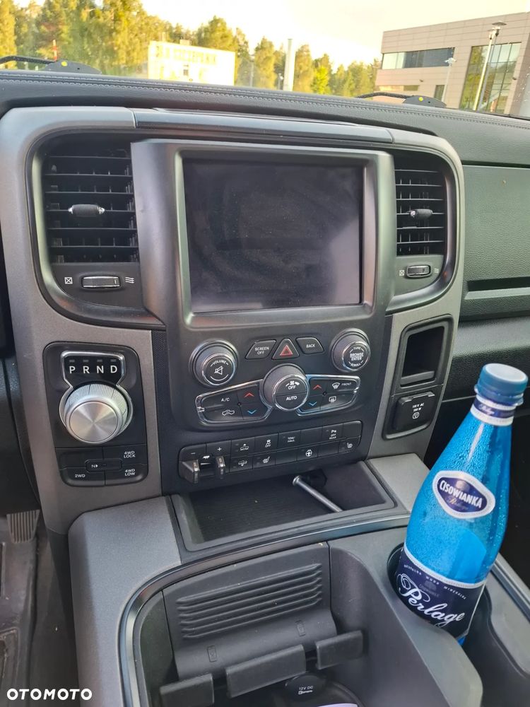 RAM 1500 - 10