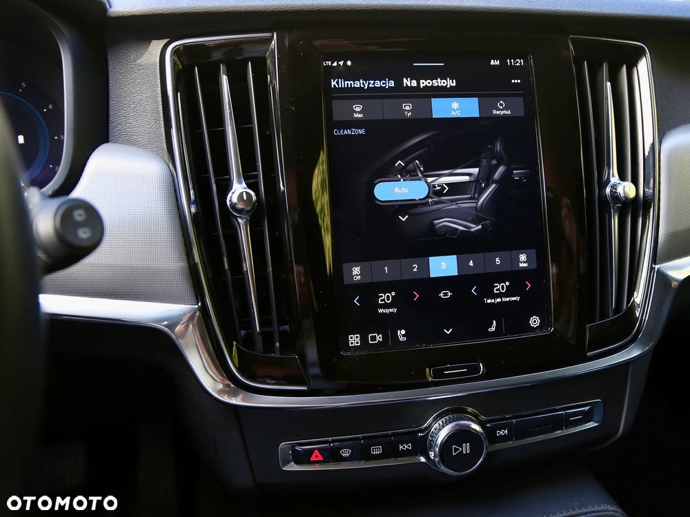 Volvo V90 Cross Country B4 D AWD Plus - 29