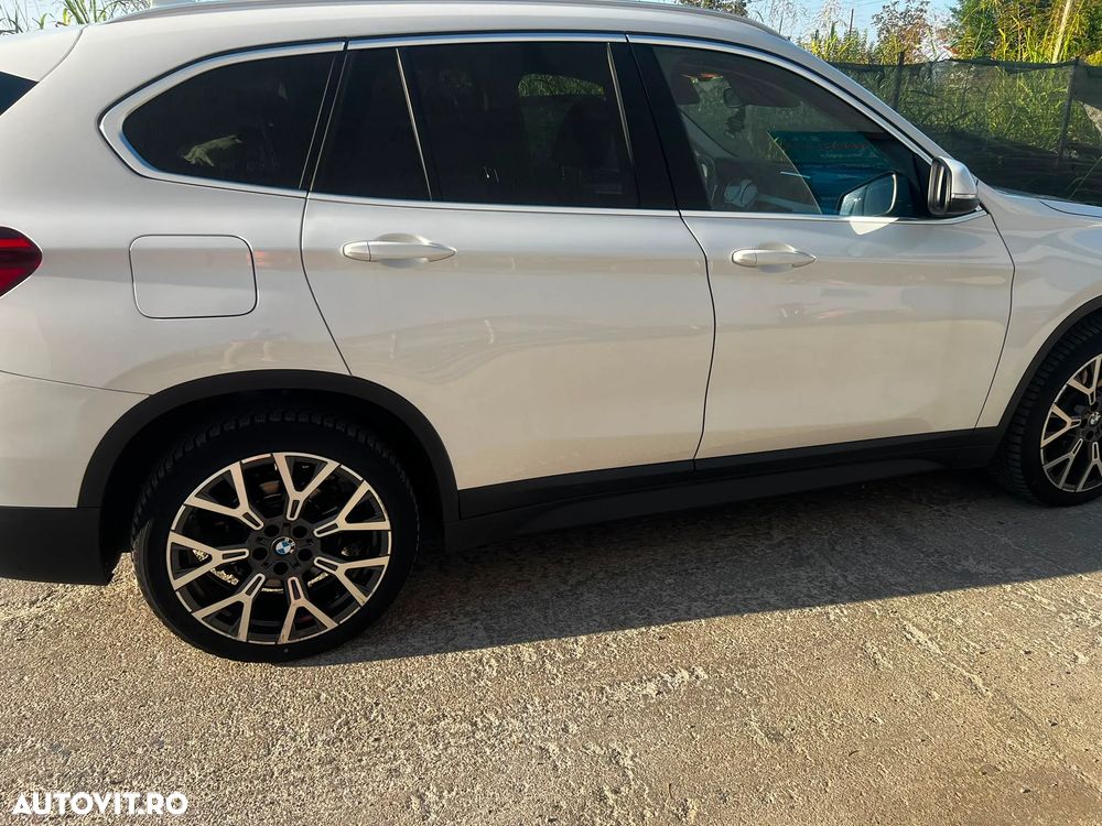 BMW X1 xDrive20d AT - 9