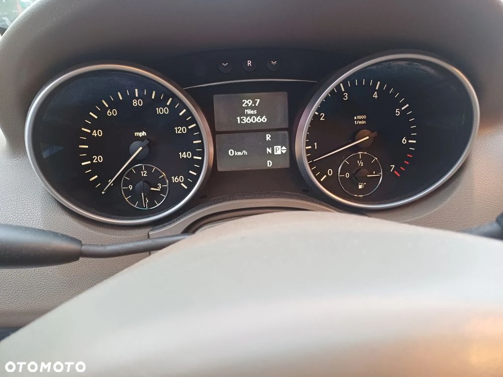 Mercedes-Benz ML 350 4Matic 7G-TRONIC Grand Edition - 16