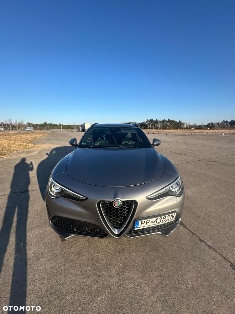 Alfa Romeo Stelvio 2.0 Turbo Executive Q4 - 8