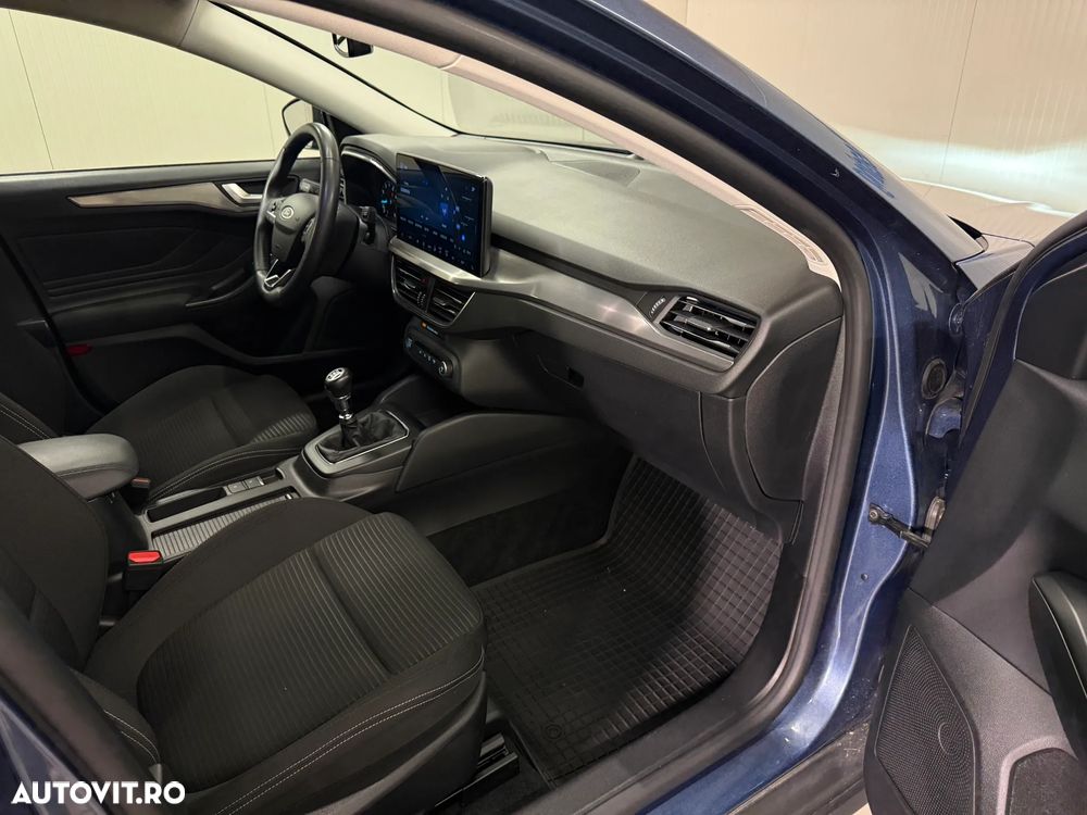 Ford Focus 1.0 EcoBoost MHEV Titanium - 10