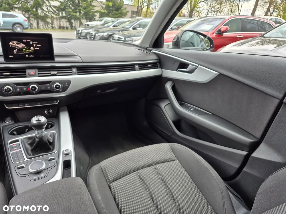 Audi A4 Avant 2.0 TDI - 23