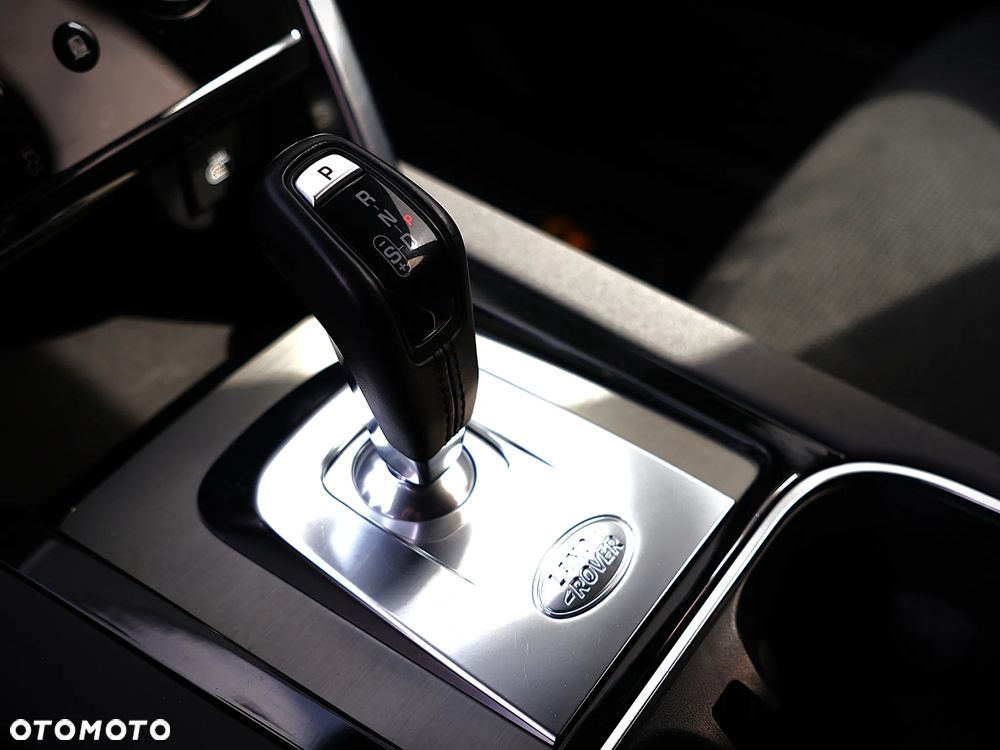 Land Rover Discovery Sport 2.0 D180 R-Dynamic - 24