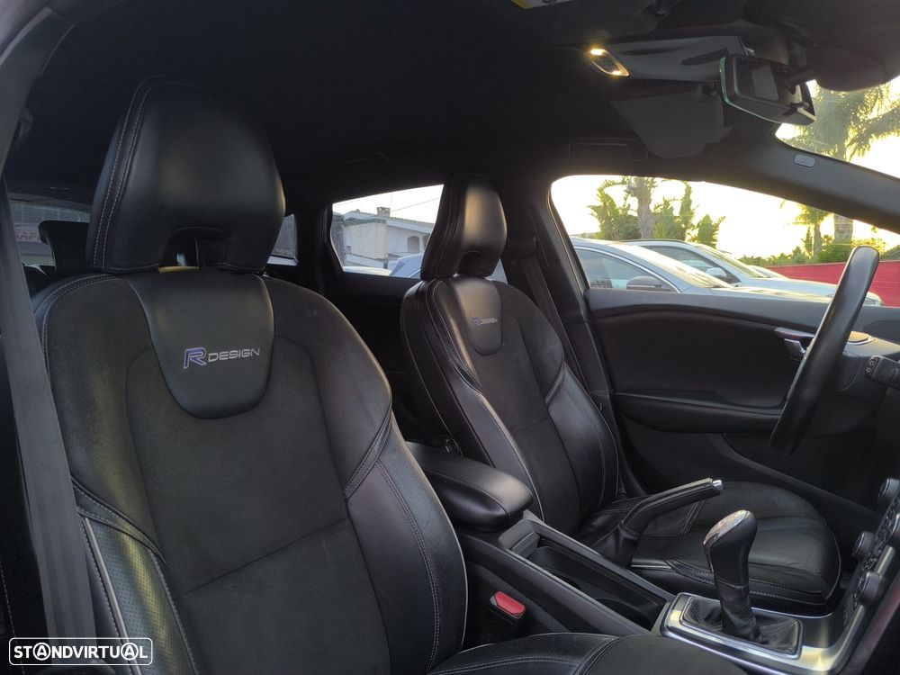 Volvo V40 1.6 D2 R-Design - 27