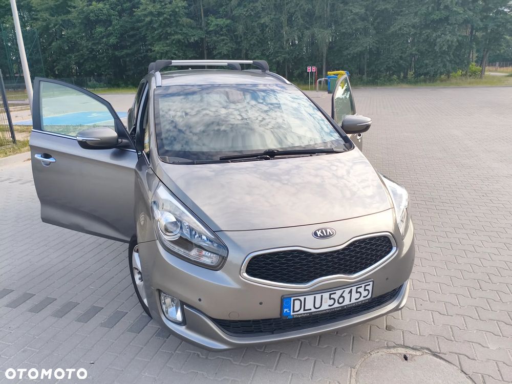 Kia Carens 1.7 CRDi L DCT - 4