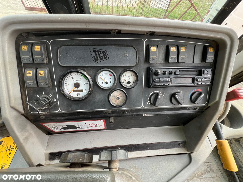JCB 4cx - 13