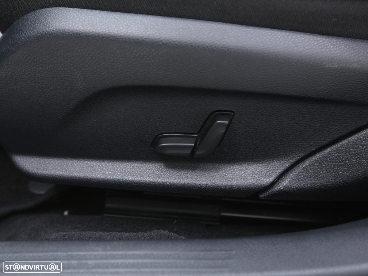 Mercedes-Benz C 200 - 14
