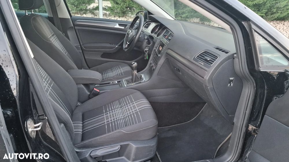 Volkswagen Golf 2.0 TDI BlueMotion Technology Lounge - 6