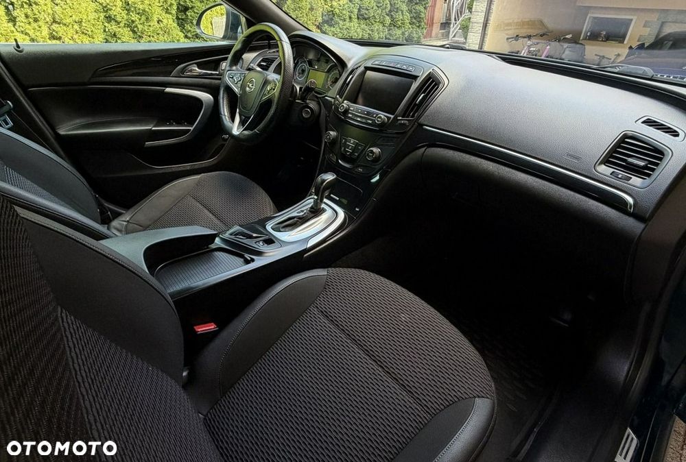 Opel Insignia - 15
