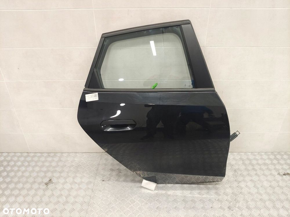BMW U06 DRZWI PRAWE TYŁ 475 - 2
