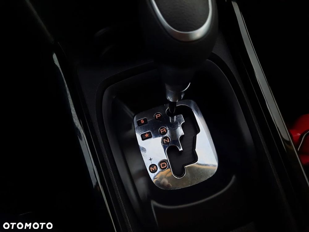 Peugeot 2008 PureTech 110 GPF Stop&Start EAT6 Style - 37