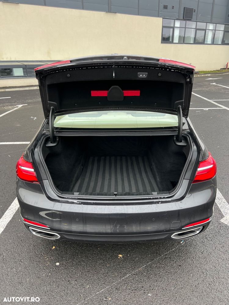 BMW Seria 7 730d - 8