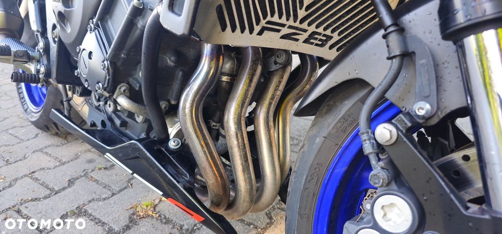 Yamaha FZ8 - 12