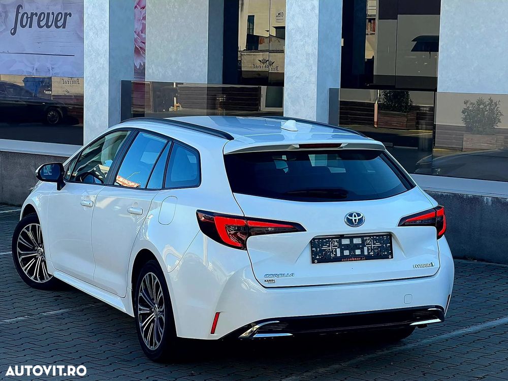 Toyota Corolla 1.8 Hybrid Touring Sports Comfort - 3