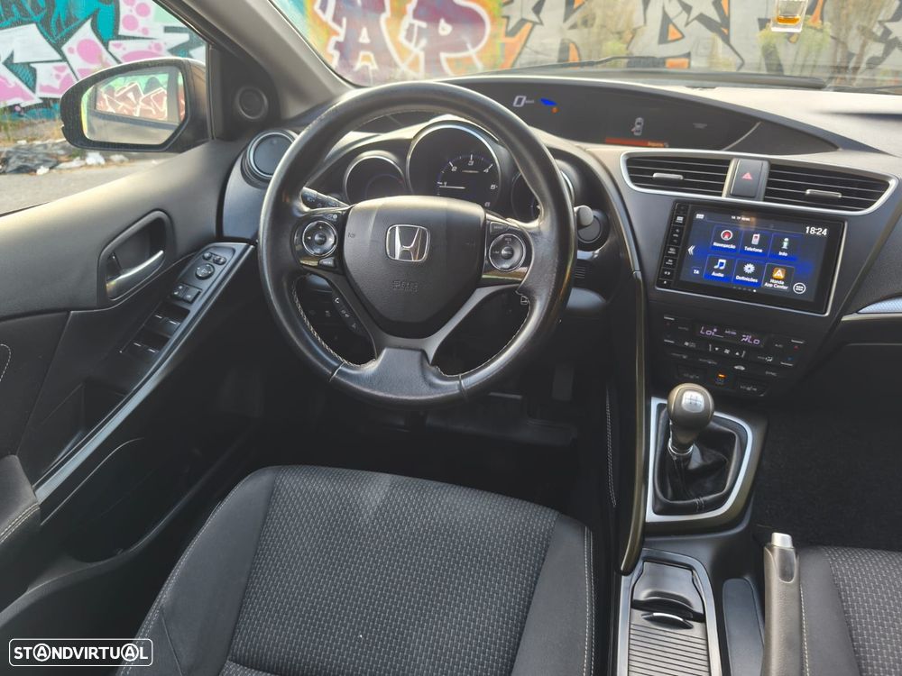 Honda Civic Tourer 1.6 i-DTEC Executive Navi - 12