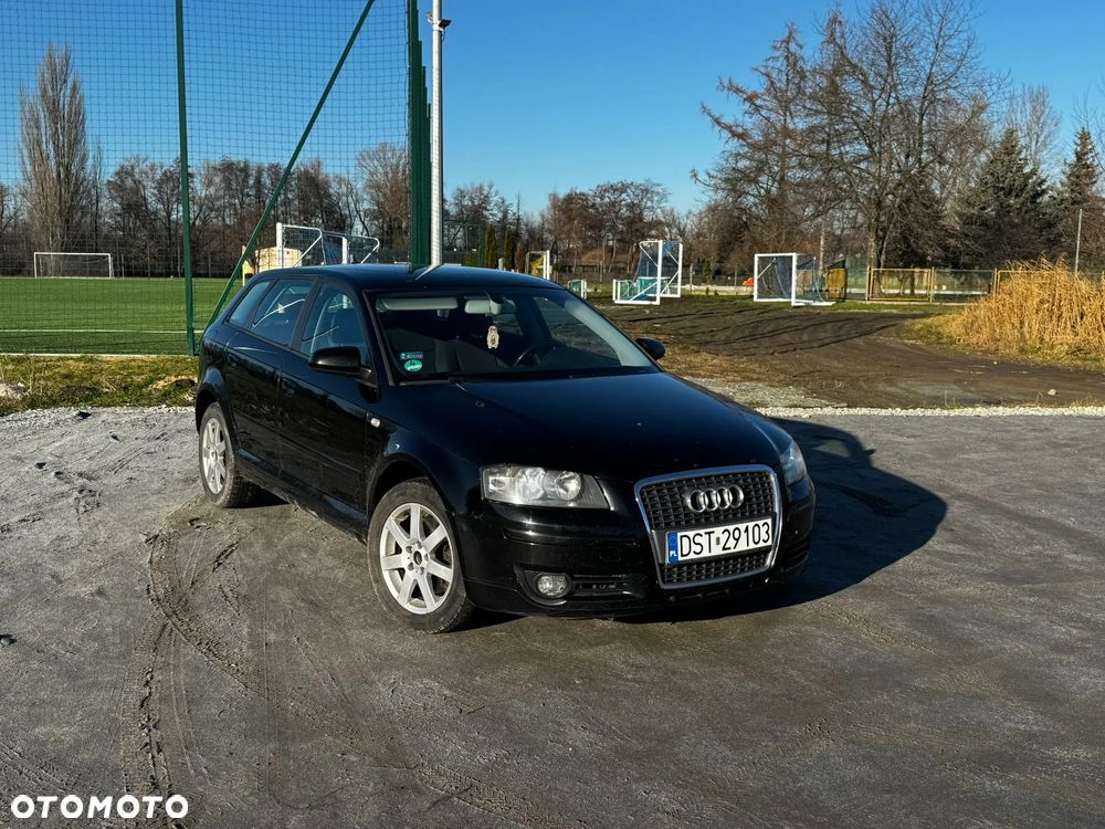 Audi A3 Sportback 2.0 TDI DPF Attraction - 1