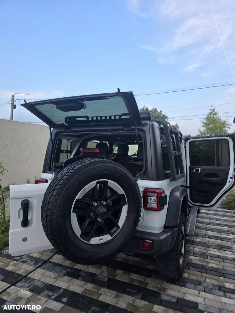 Jeep Wrangler - 5