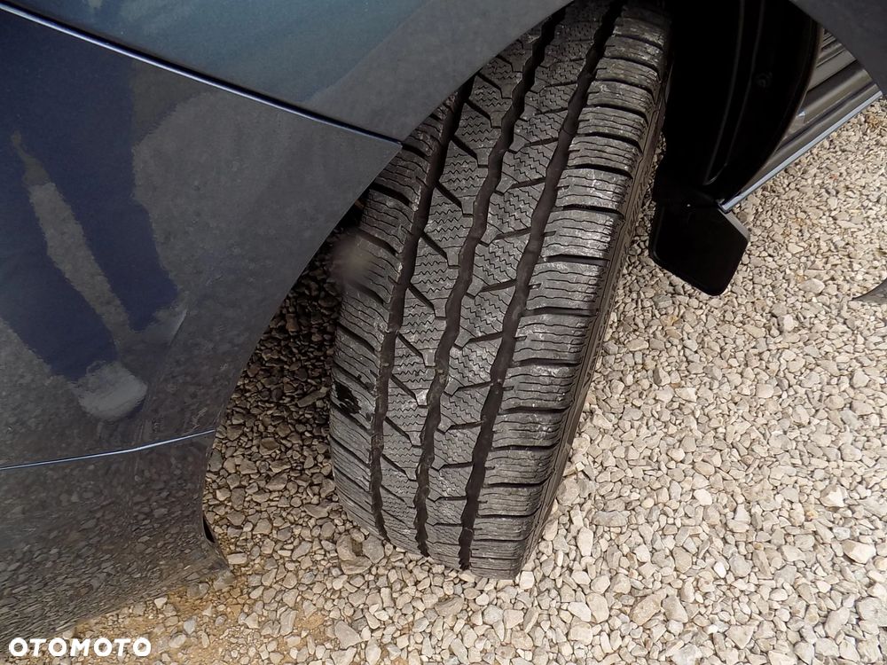 Ford Transit Custom Kombi 320 L2H1 Trend - 17