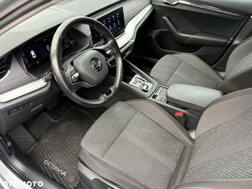 Skoda Octavia 2.0 TSI 4x4 Style DSG - 24