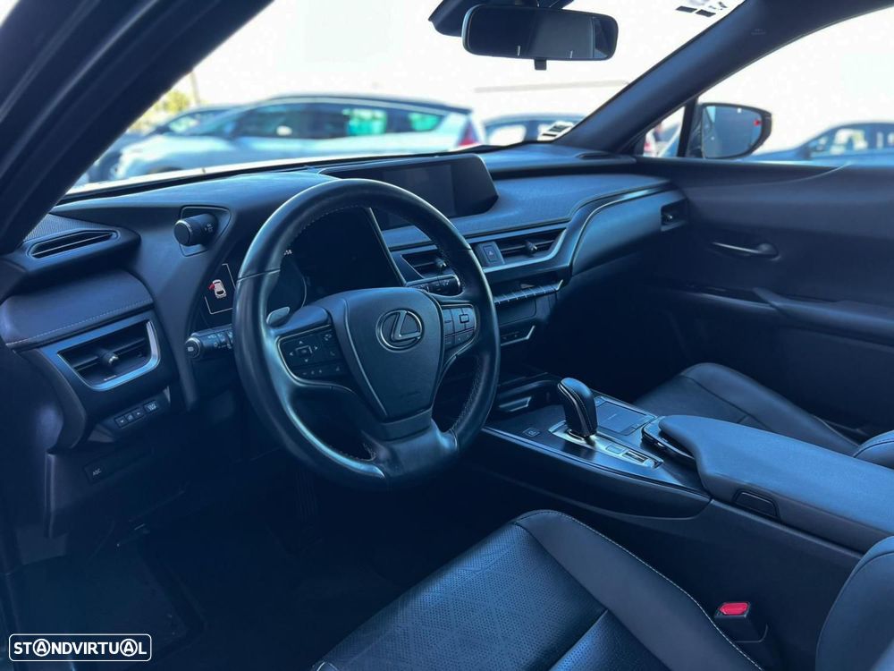 Lexus UX 300e Luxury - 9