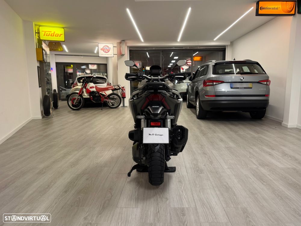 Honda ADV - 3