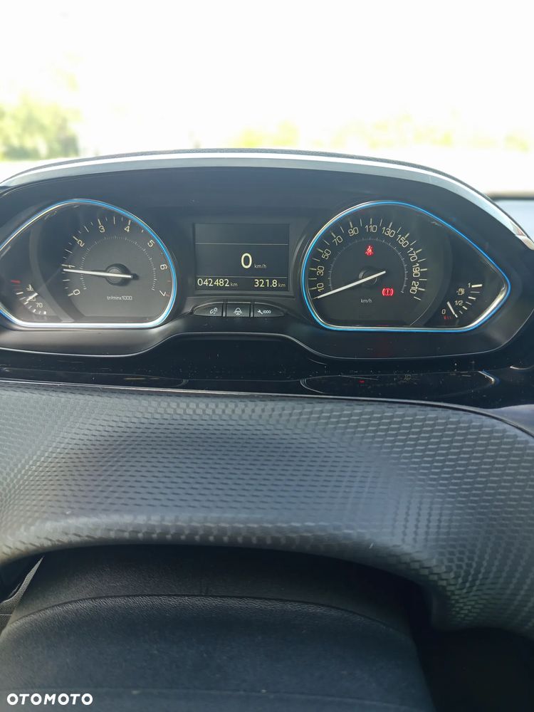 Peugeot 2008 PureTech 110 Stop&Start Style - 16