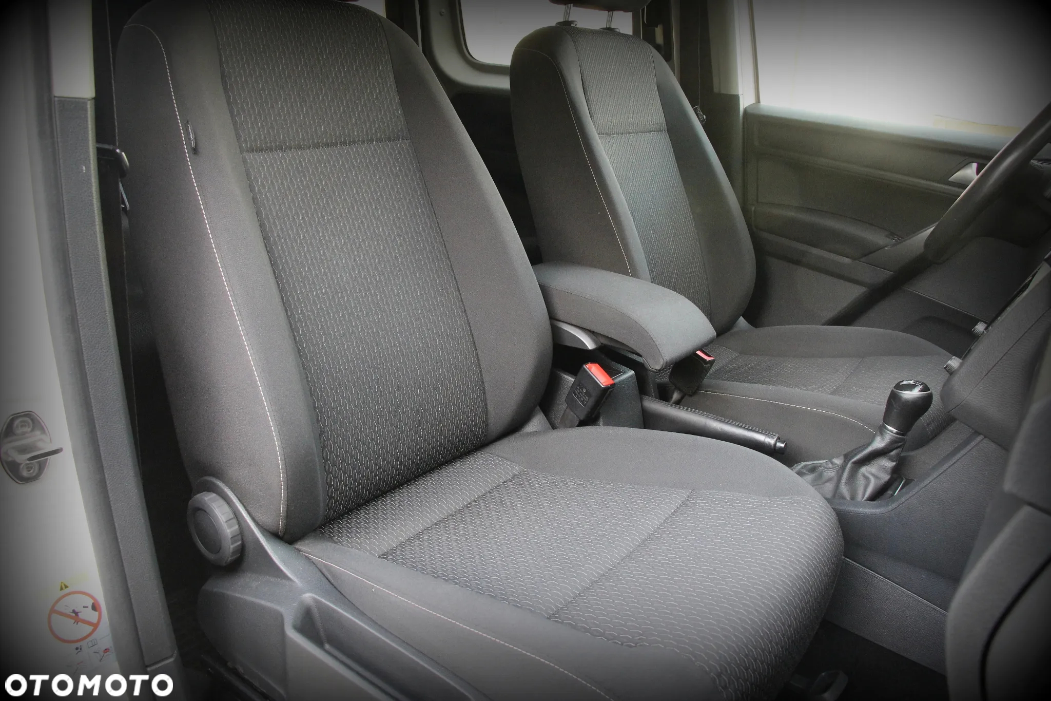Volkswagen Caddy Maxi 2.0 TDI - 15