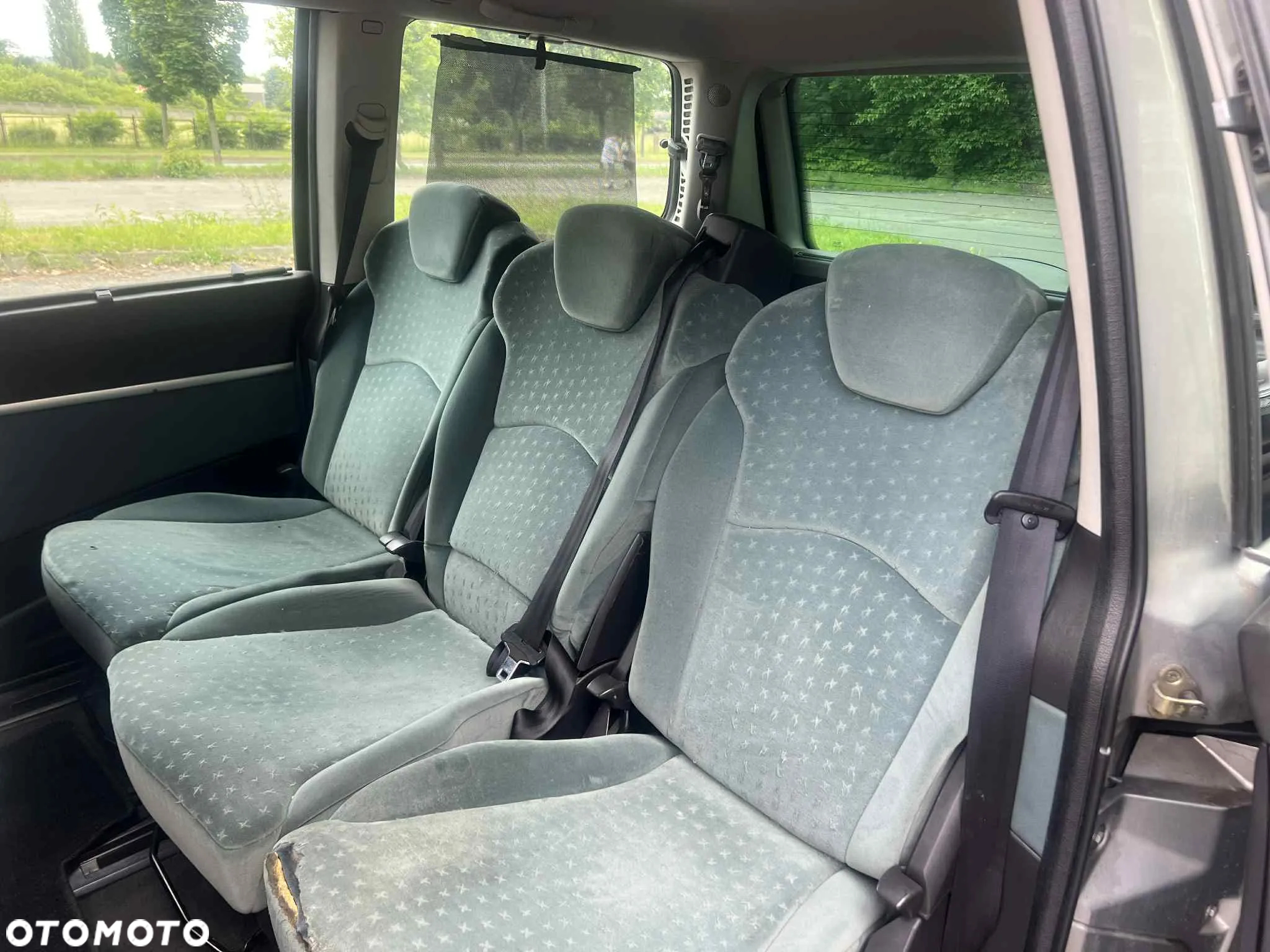 Peugeot 807 2.0 HDi SR - 15