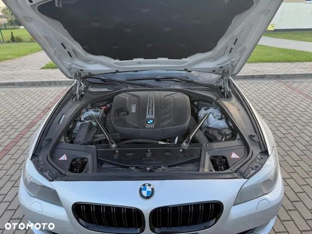 BMW Seria 5 520d Touring - 10