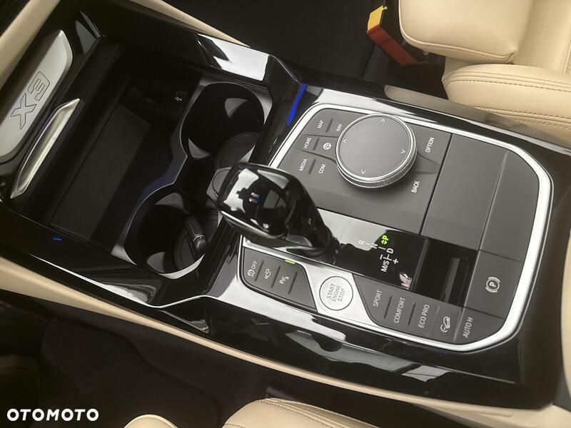 BMW X3 xDrive20i - 19